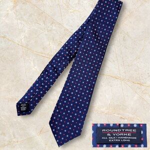 Roundtree & Yorke 65“ Foulard Pattern All Silk Tie
